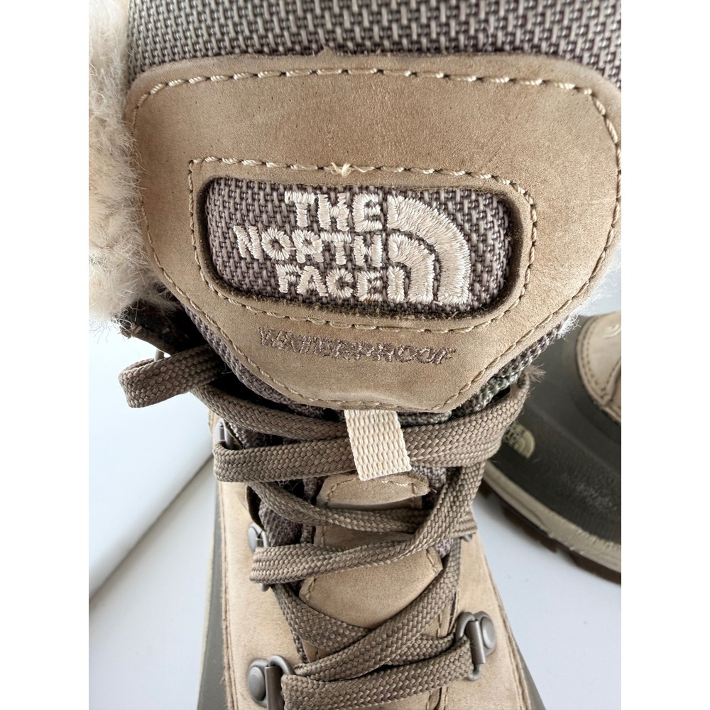 The North Face Women's Chilkat 400 Waterproof Insulated Winter Snow Boots